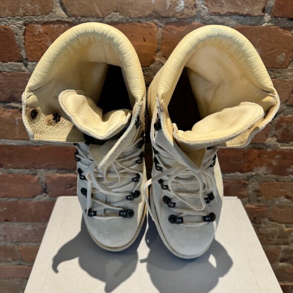 Guidi 20 "Mountain" Boots in Off-White Suede - Picture 5 of 7